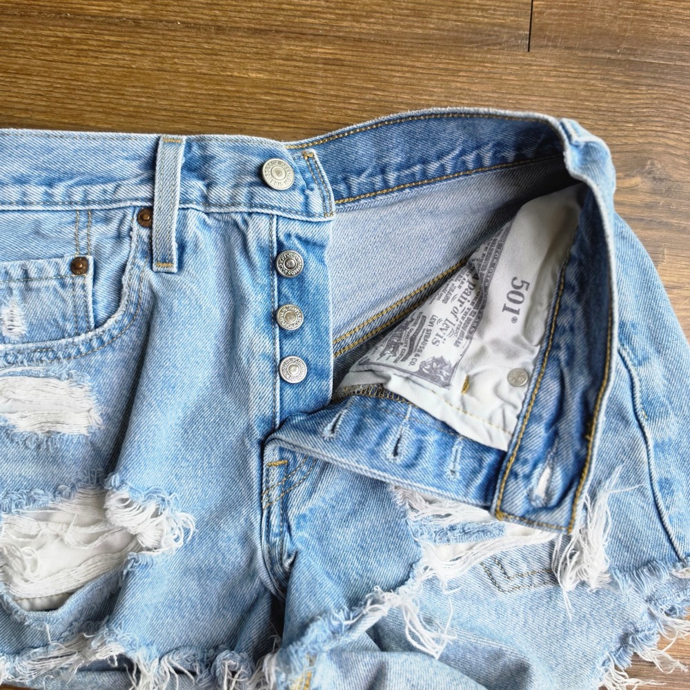 Levis Premium 501 Original Distressed Cutoff Denim Shorts Light Wash Raw Hem 24 - Picture 2 of 10